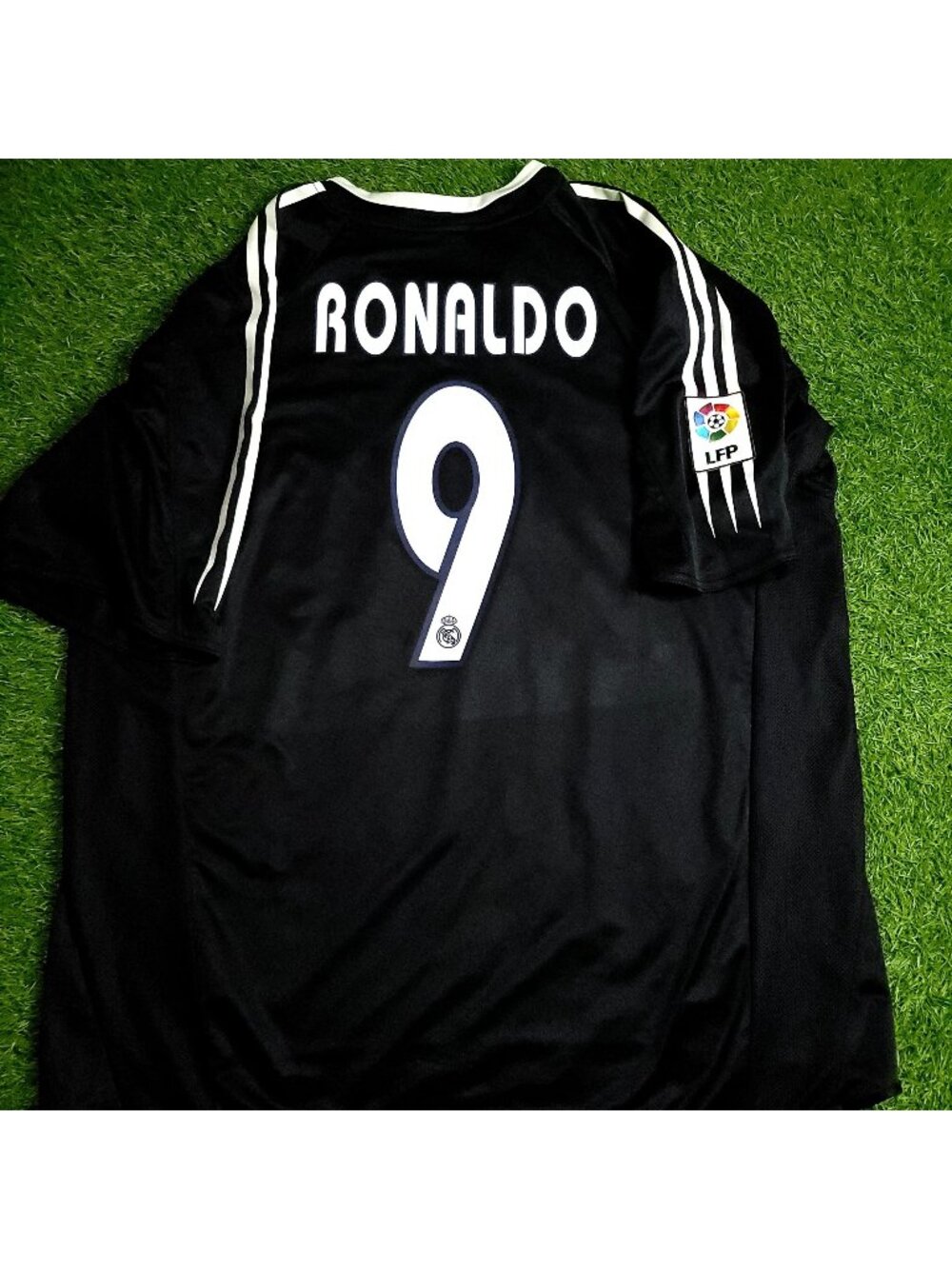 Ronaldo Real Madrid 2004 2005 Away Soccer Jersey XL SKU# 367826